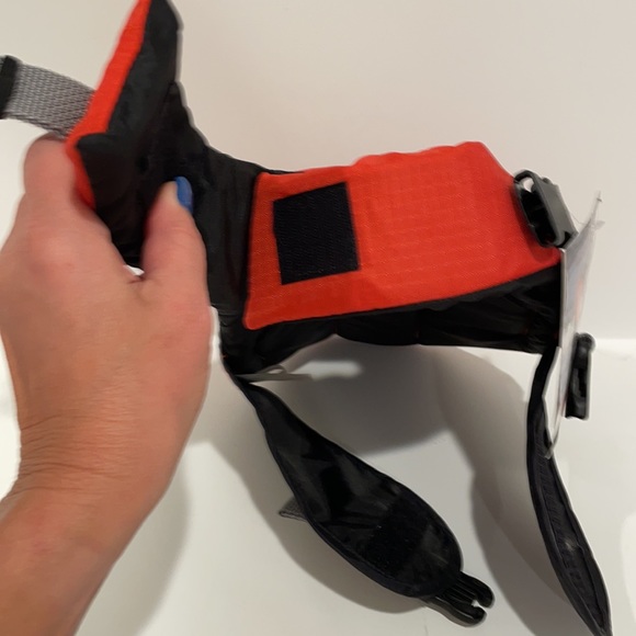 Dog Life Jacket in Size XS - Picture 5 of 9